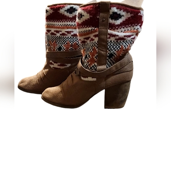 Route 66 10 Heels Boots Faux Leather Sweater Western 3" Cone Heel Almond… - Picture 1 of 7